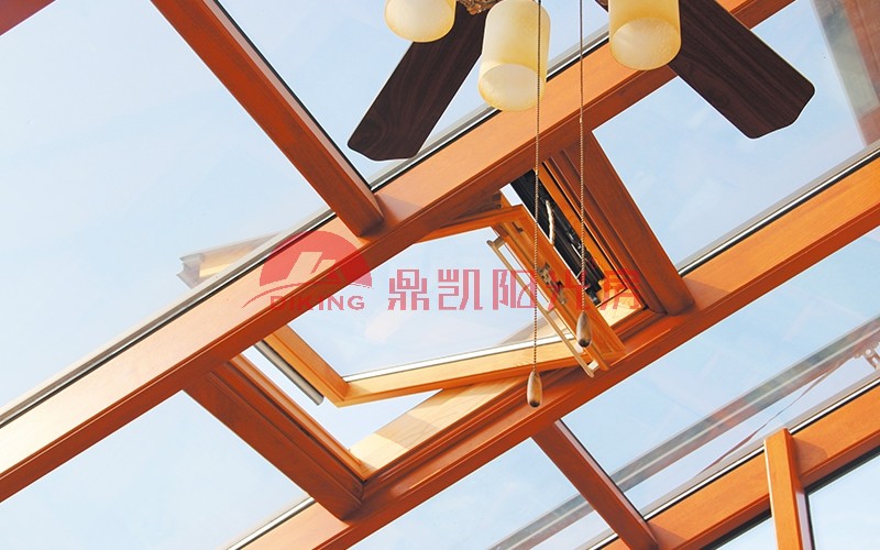 陽(yáng)光房怎么選門窗？快來(lái)抄！